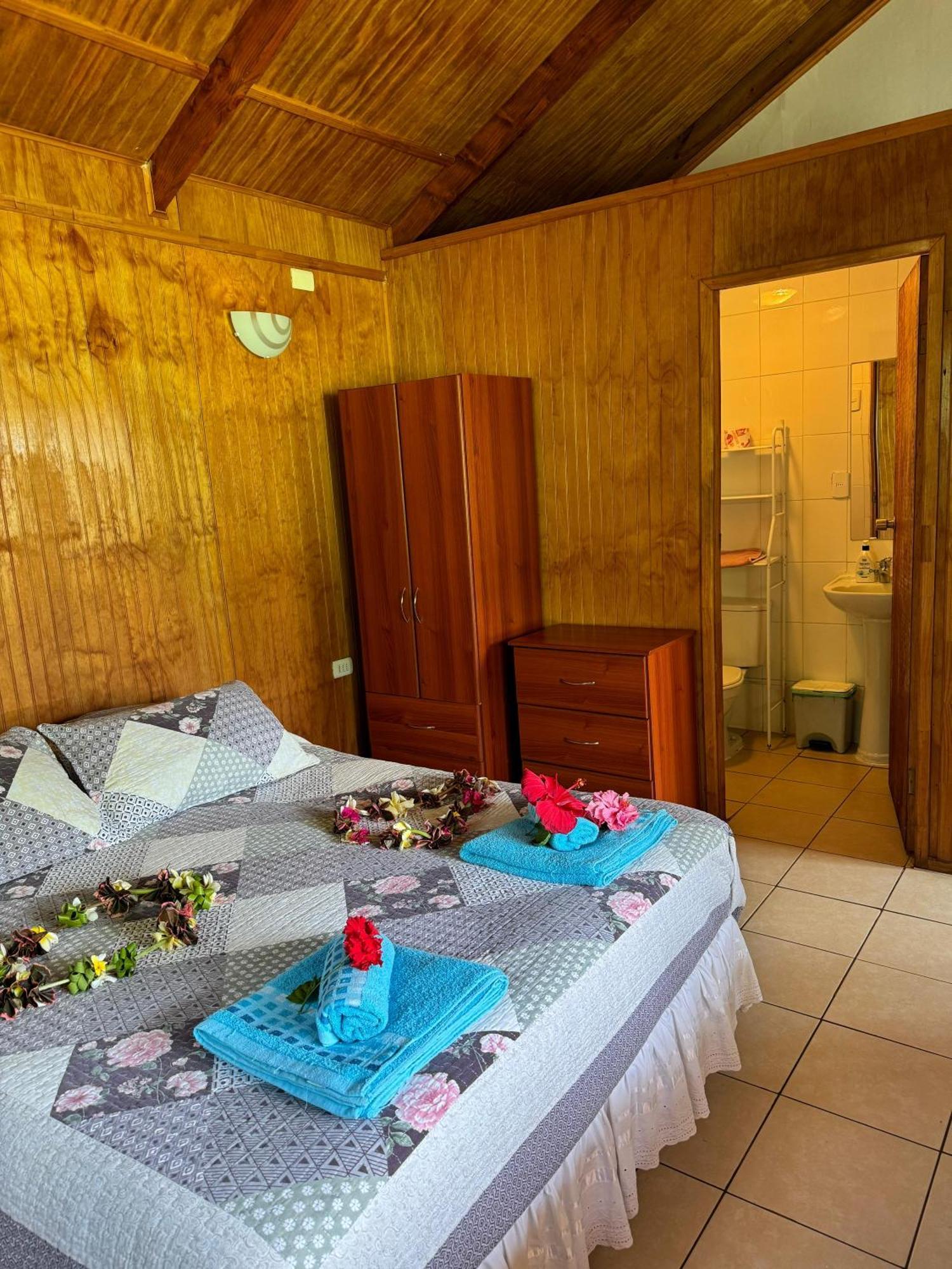 Cabañas Tangaroa y Hamea Hanga Roa Bagian luar foto